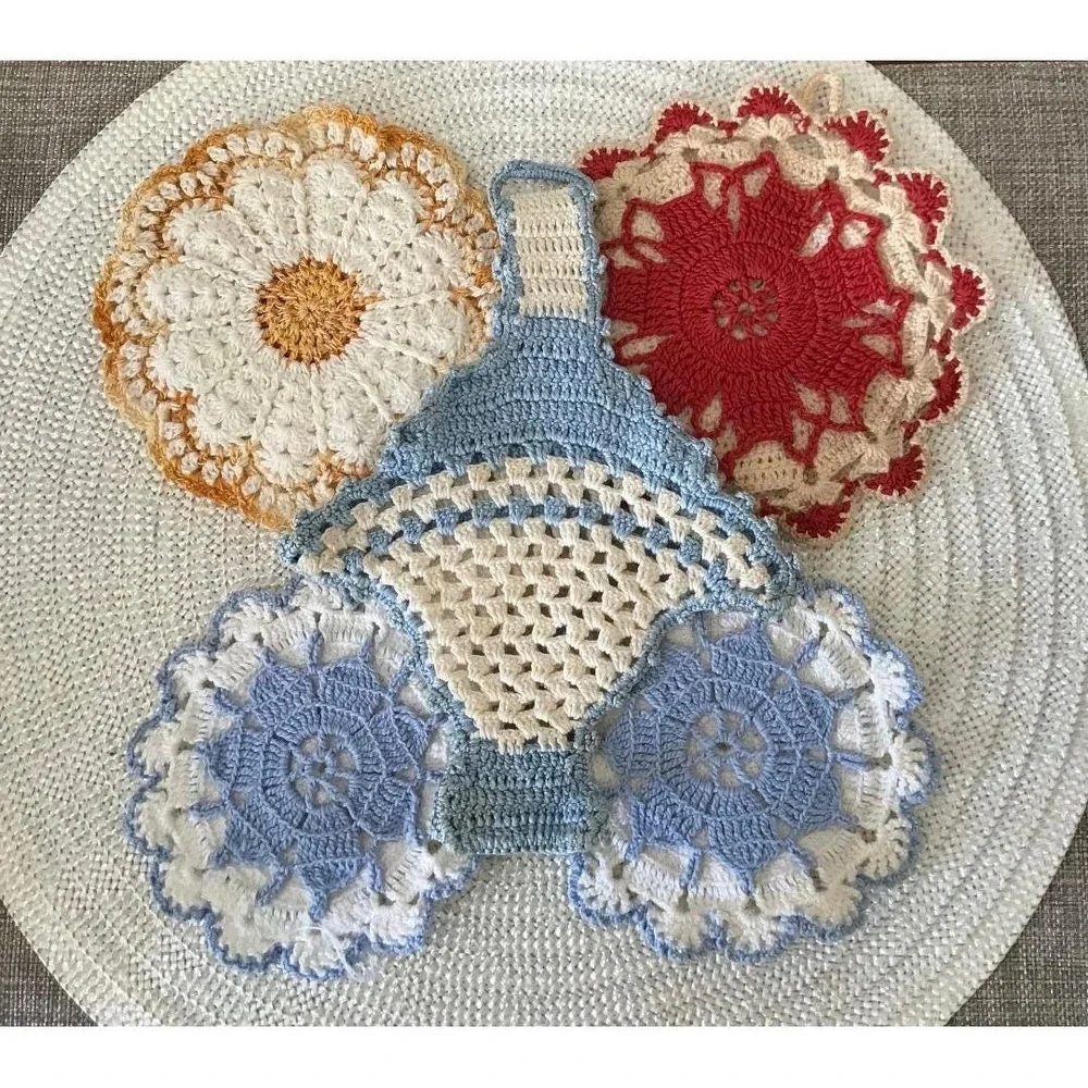 VTG Handmade Crochet Potholders 5pc Scalloped Grandmacore Cottagecore Farmhouse